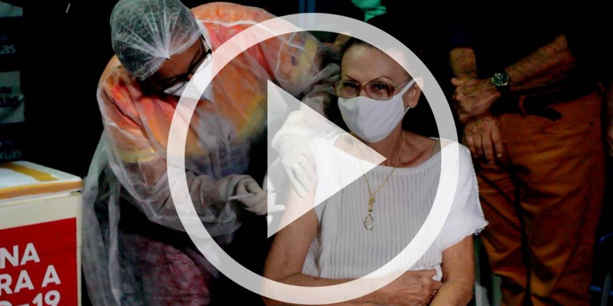 Caxias recebe primeiro lote de vacinas e enfermeira caxiense é primeira imunizada no Município