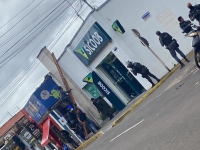 Criminosos roubam agência bancária em Presidente Dutra