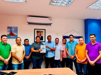 Diretor-geral do Detran-MA, Diego Rolim, entrega Projeto de Sinalização de Trânsito ao Prefeito eleito de Matões, Nonatinho