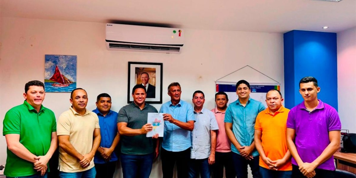 Diretor-geral do Detran-MA, Diego Rolim, entrega Projeto de Sinalização de Trânsito ao Prefeito eleito de Matões, Nonatinho