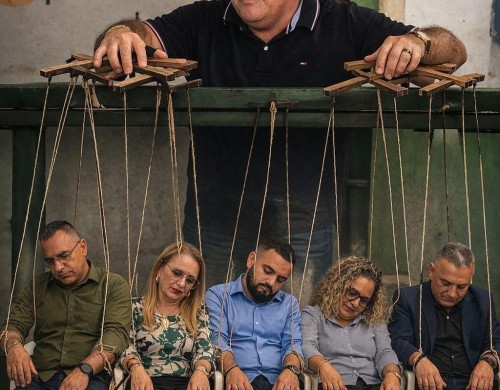 Vereadores da base votam contra aumento de 10% para professores e decisão gera repercussão