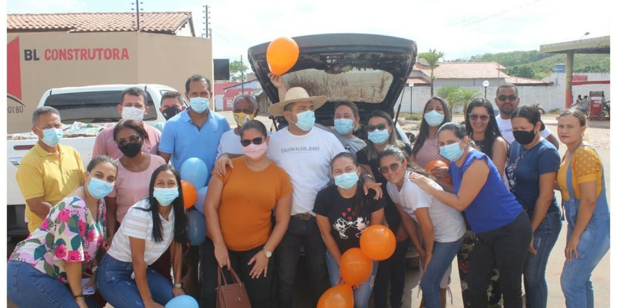 Prefeitura de Gonçalves entrega presentes em comemoração ao dia das crianças