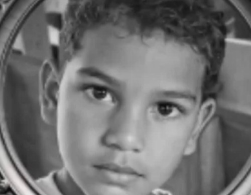 Criança de 6 anos morre após acidente envolvendo mochila com facas no interior do Amazonas