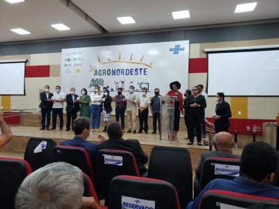 Prefeitura de Gonçalves Dias recebe troféu pela implantação de inspeção e gestão rural