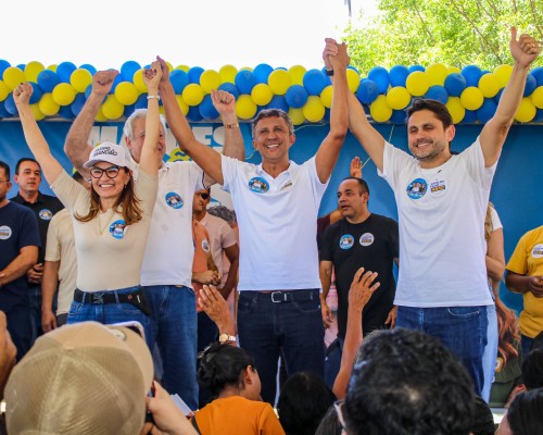 Nonatinho reúne multidão em grande adesivaço e dá início à campanha em Matões