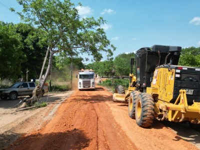 Estrada do Centro do Adilino recebe obra estruturante na gestão do prefeito Nonatinho