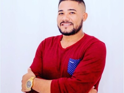 Blogueiro Nino Gonçalves totalmente embriagado parte para agressão do grupo político do prefeito Toinho Patioba 