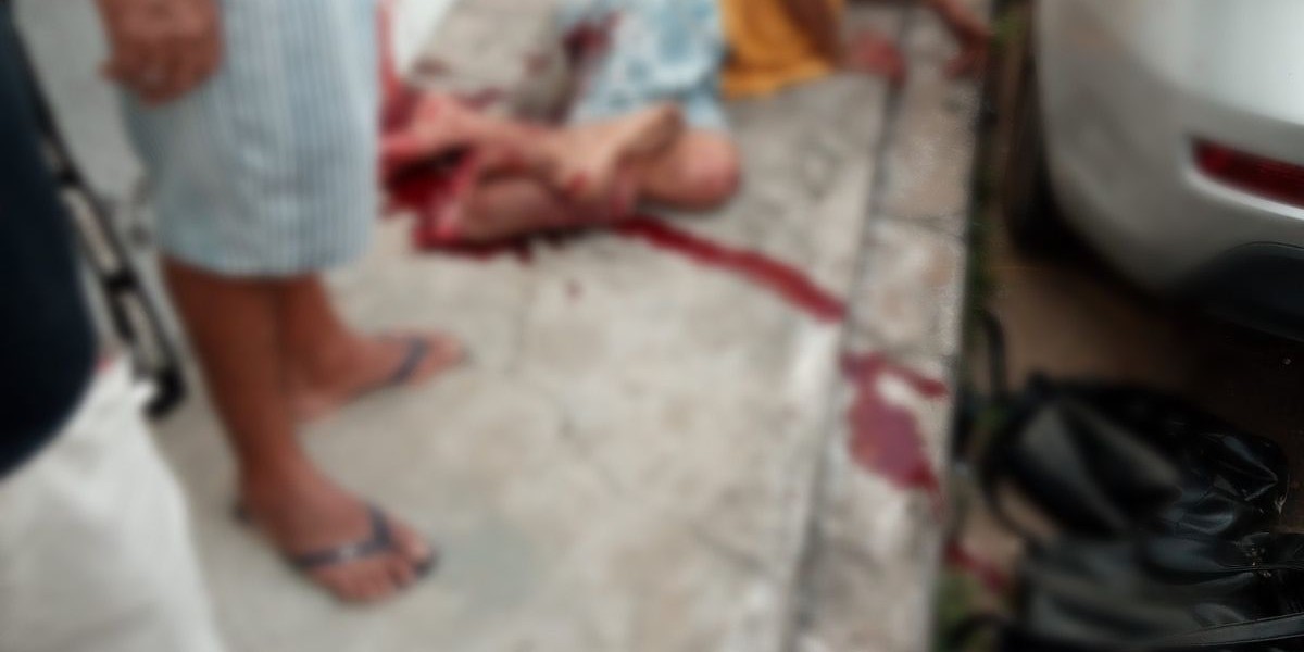Assaltante é atropelado durante fuga em Caxias