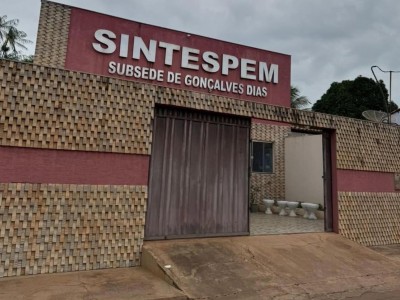 Atraso salarial expõe silêncio do SINTESPEM e aumenta tensão entre servidores de Gonçalves Dias