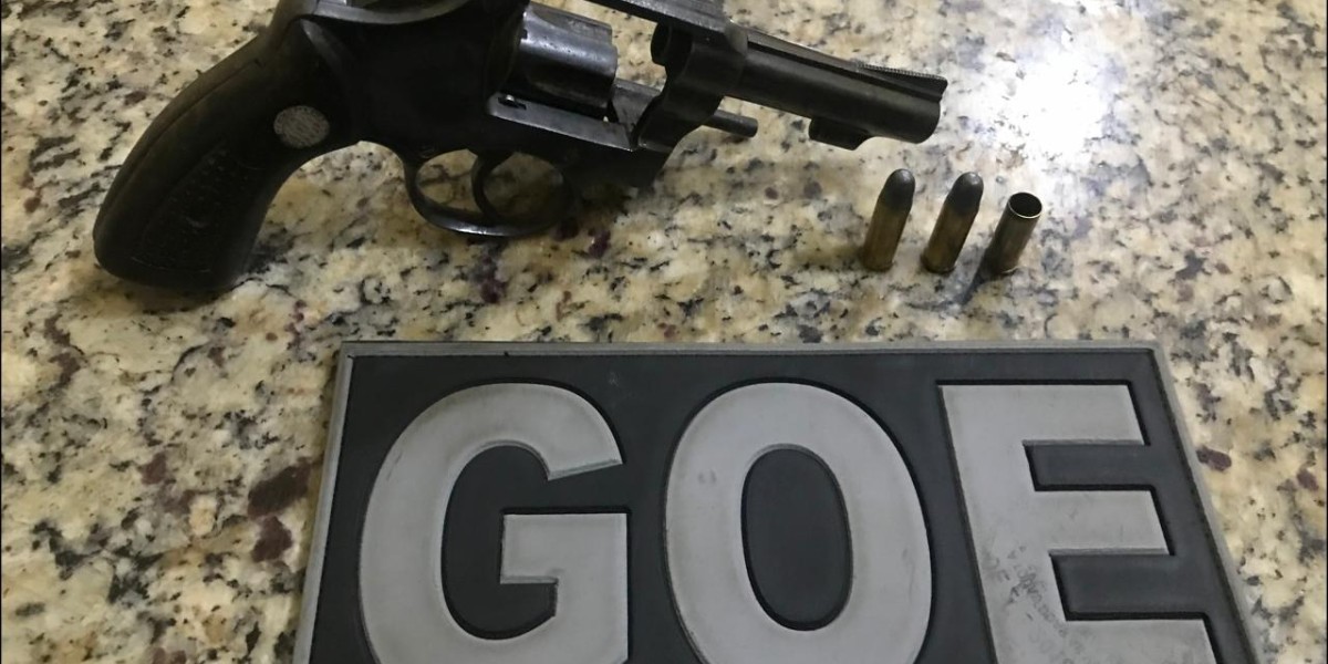 Polícia Militar retira duas armas de fogo de circulação durante operação bairro seguro em Caxias