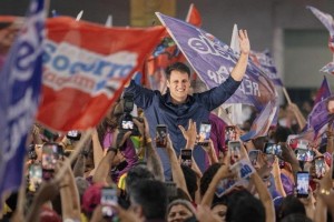 Por Todo Maranhão - Leste maranhense abraça pré-candidatura de Orleans Brandão em ato com mais de 10 mil pessoas em Timon
