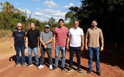 Prefeito Nonatinho acompanha recuperação de estrada na Zona da Mata e reforça compromisso com a infraestrutura rural
