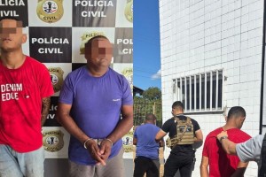 Pai e filho são presos em Coroatá; suspeito de tráfico vai para presídio e pai é solto após pagar fiança, no MA