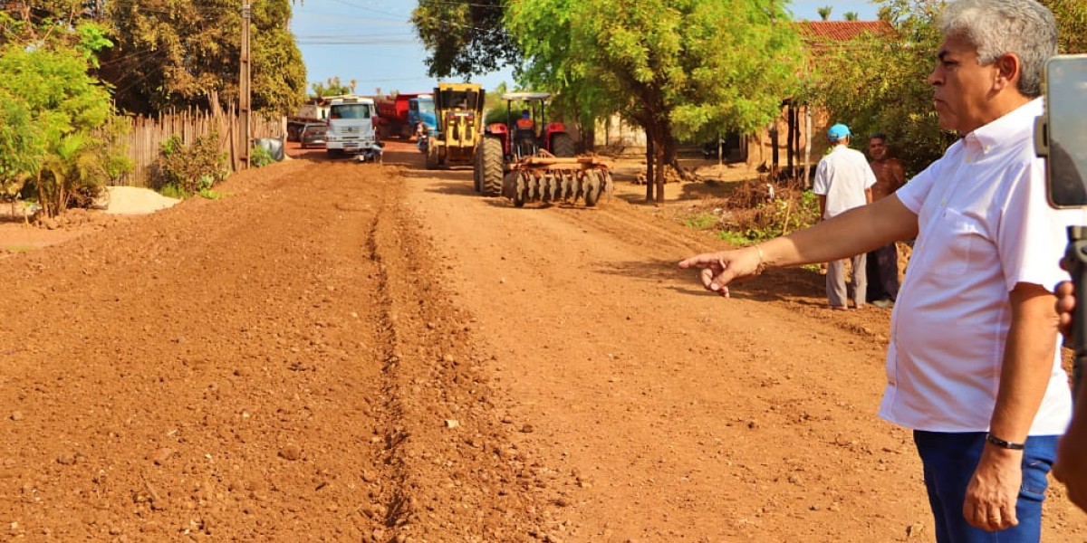 Prefeito Zé Francisco realiza vistorias em obra de asfaltamento de estrada rural entre Montevidéu a Bacabinha em Codó