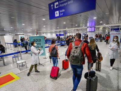 Governo passa a exigir comprovante de vacinação para entrar no Brasil