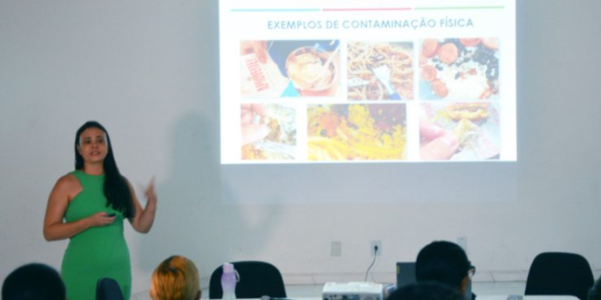 Secretaria Municipal de Saúde capacita manipuladores de alimentos da rede municipal