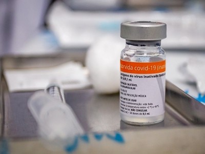 Anvisa alerta sobre adulteração de frasco da CoronaVac no Maranhão