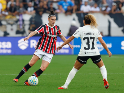 São Paulo vence o Corinthians de virada por 2 a 1 e sai na frente na decisão do Brasileirão Feminino