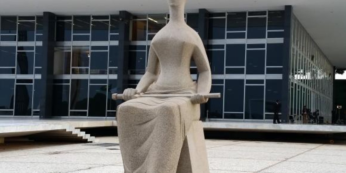 STF forma maioria para manter suspenso piso salarial da enfermagem