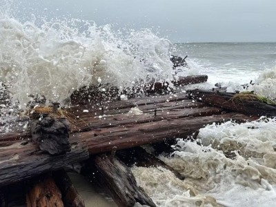Tempestade nos EUA expõe destroços de navio naufragado em 1884
