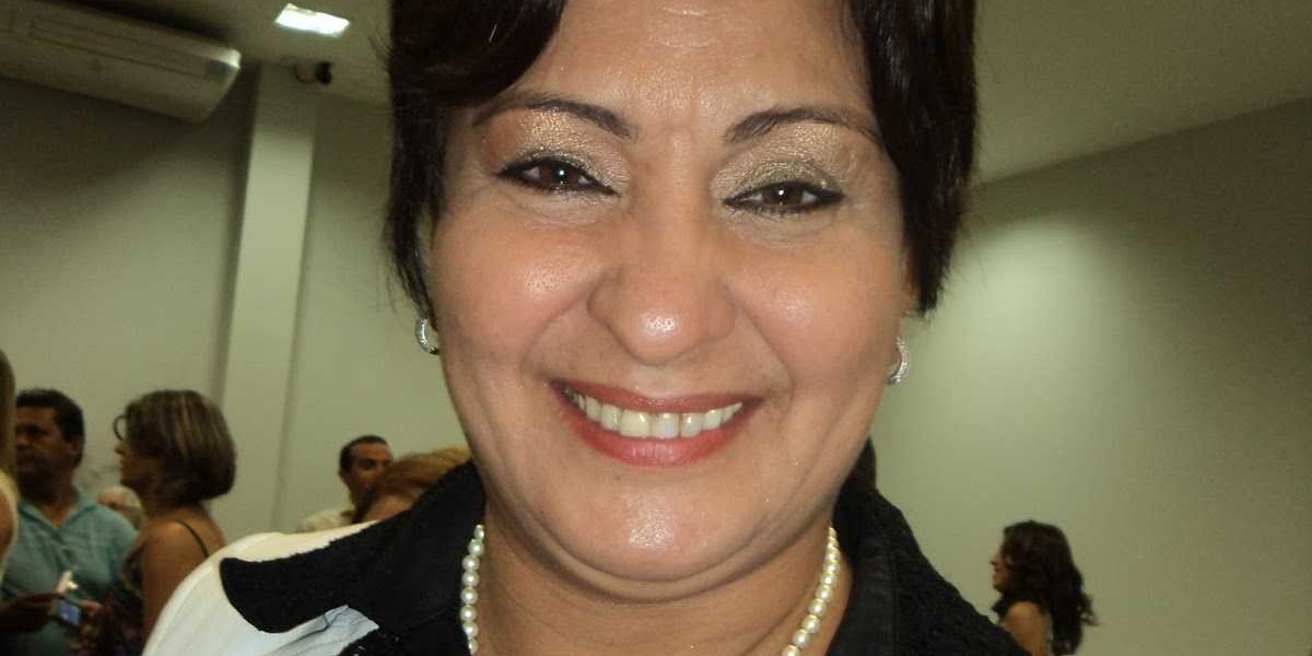 Secretária Ana Lúcia Ximenes segue internada em observação médica