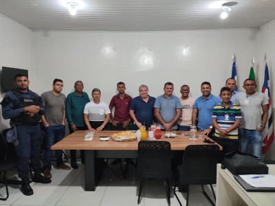 Prefeito Toinho Patioba realiza reunião com a equipe do IBGE em Gonçalves Dias