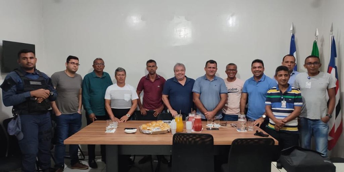 Prefeito Toinho Patioba realiza reunião com a equipe do IBGE em Gonçalves Dias
