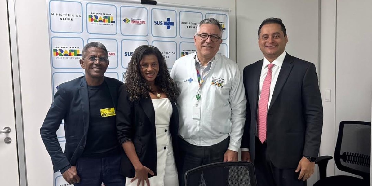Prefeita Lacerda e secretário de infraestrutura buscam investimentos no Ministério da Saúde em Brasília