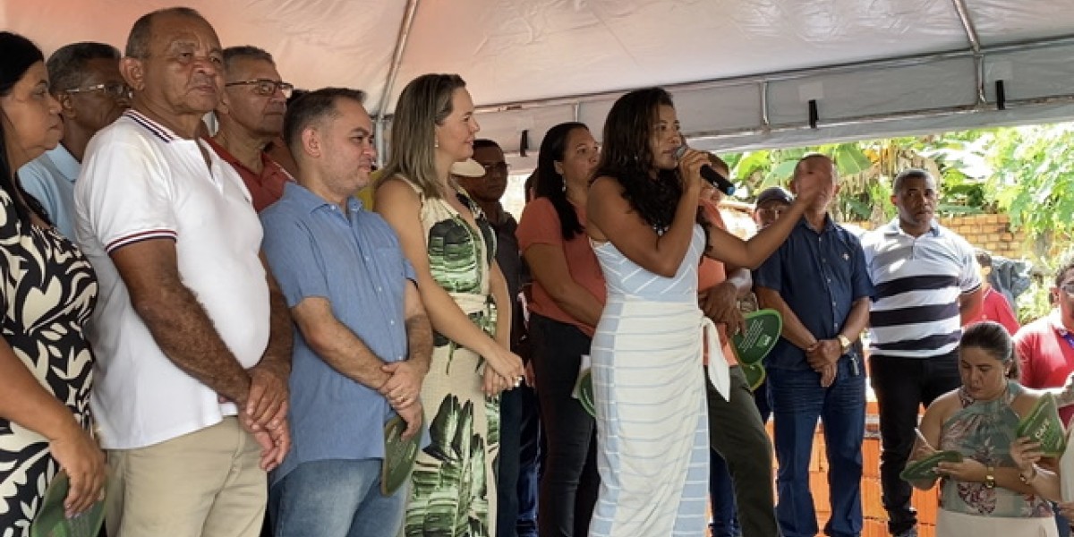 Prefeita de São João do Sóter promove café da manhã em comemoração ao dia internacional do trabalhador 