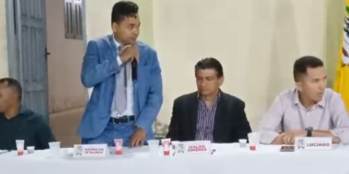 Vereador Ribinha do Zé da Rede passa vexame ao solicitar requerimento para a presidente da Câmara, Fernanda Bacelar, em Aldeias Altas