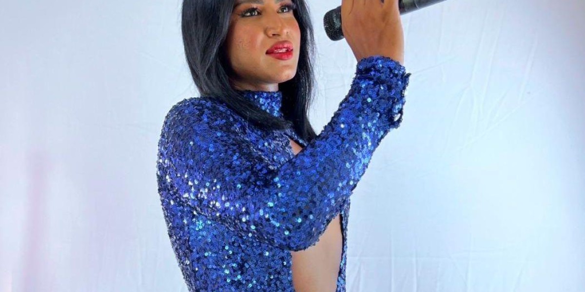 Cantora Vi Marinho sofre nova tentativa de homicídio em praça de Caxias