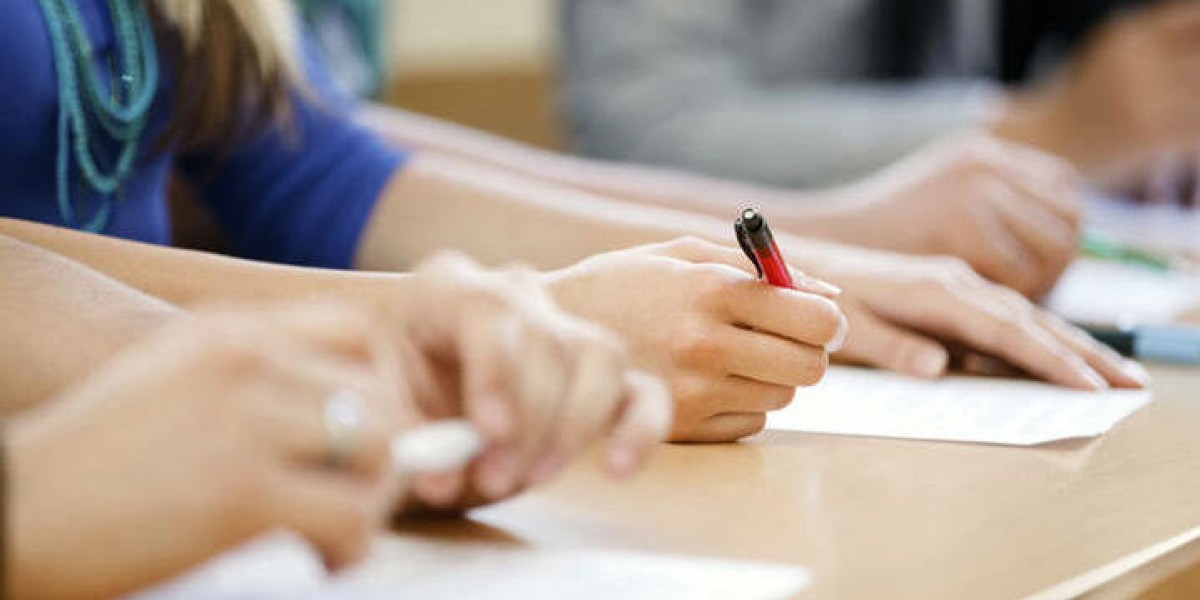 SENAI abre seletivo com salários de até R$3.609,17 em Açailândia, Caxias e São Luís