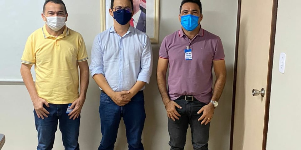 Prefeito Toinho Patioba esteve em reunião com o diretor presidente da Caema, André de Paula