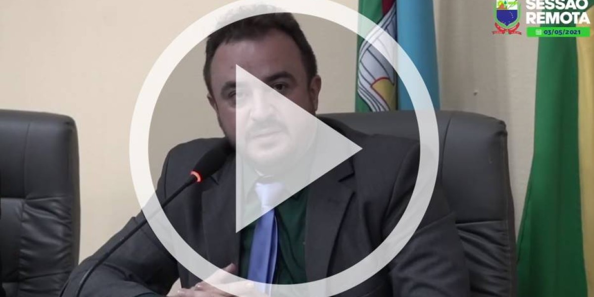 Presidente da Câmara de vereadores de Caxias Teódulo Aragão, se emociona ao falar do falecimento de Talmir Rosa