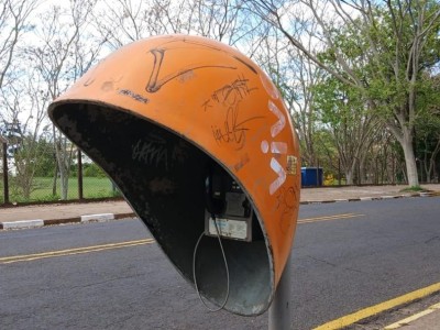 Orelhões serão retirados das ruas de todo o Brasil