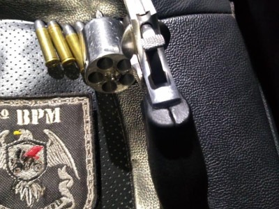 2º Batalhão de Polícia Militar realiza prisão de homem em posse de arma de fogo e suspeito de praticar violência doméstica e familiar em Caxias