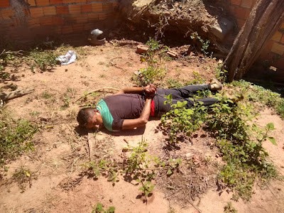 Homem é preso em flagrante ao tentar enterrar um cadáver no interior do Maranhão