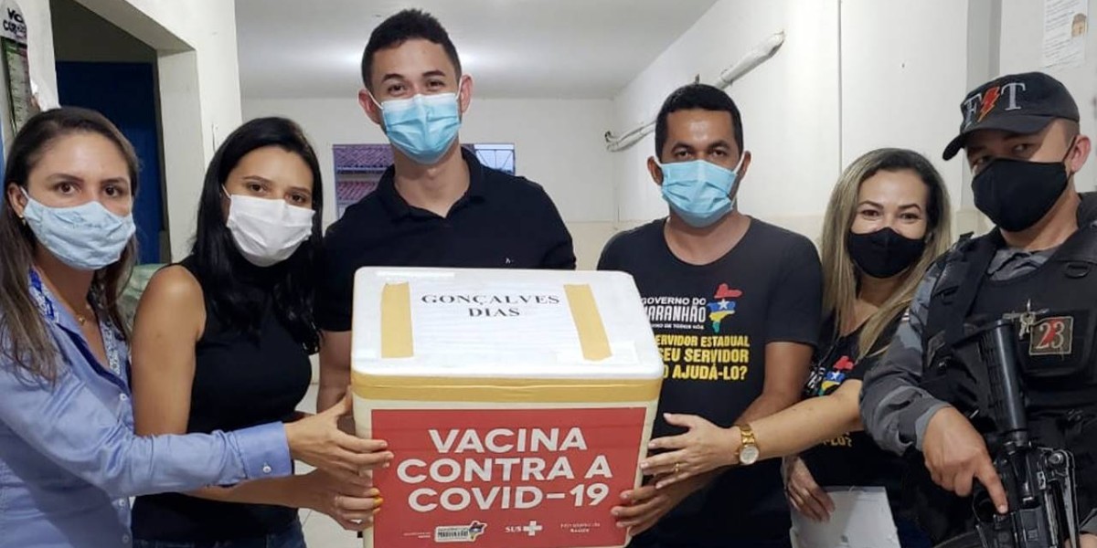 O primeiro lote com as vacinas contra a Covid19 chega em Gonçalves Dias