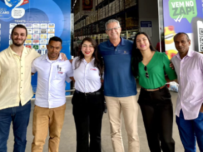 Secretário de Governo Arthur Quirino fortalece parceria com supermercado Mateus em Caxias