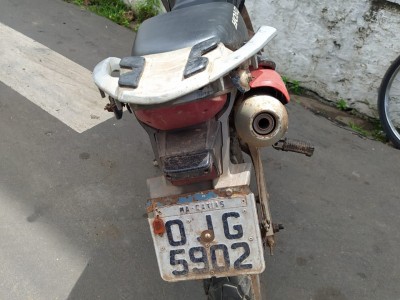 Assaltantes fogem após perseguição policial em Caxias 