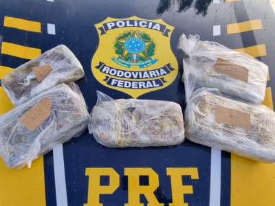 Mais de 5 kg de pasta base de cocaína são apreendidos na BR-222, em Açailândia
