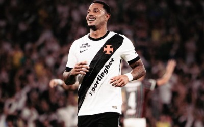Jogador do Vasco é alvo de buscas em investigação sobre tráfico de armas e drogas