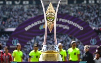 Corinthians e São Paulo iniciam decisão do Brasileirão Feminino em clássico paulista