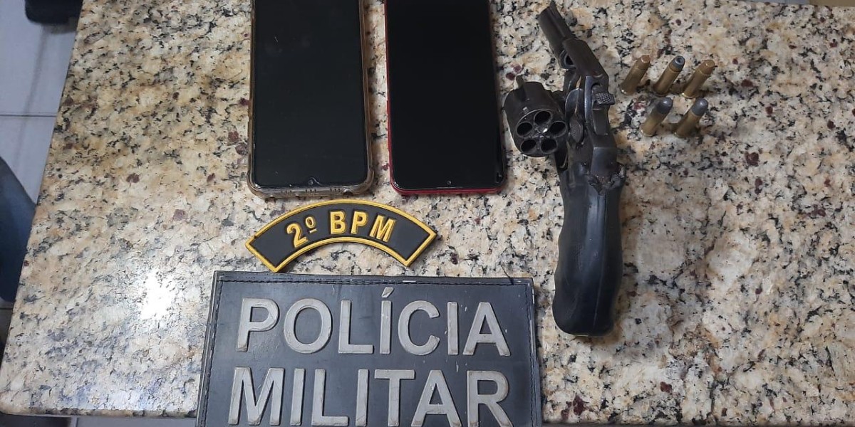 2º BPM realiza prisão de dupla de assaltantes, apreende arma de fogo e recupera objetos roubados em Aldeias Altas 