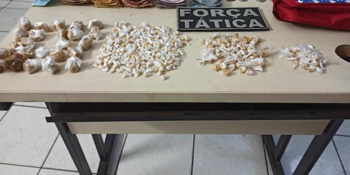 Polícia Militar realiza prisão e apreende entorpecentes durante operação bairro seguro em Caxias 