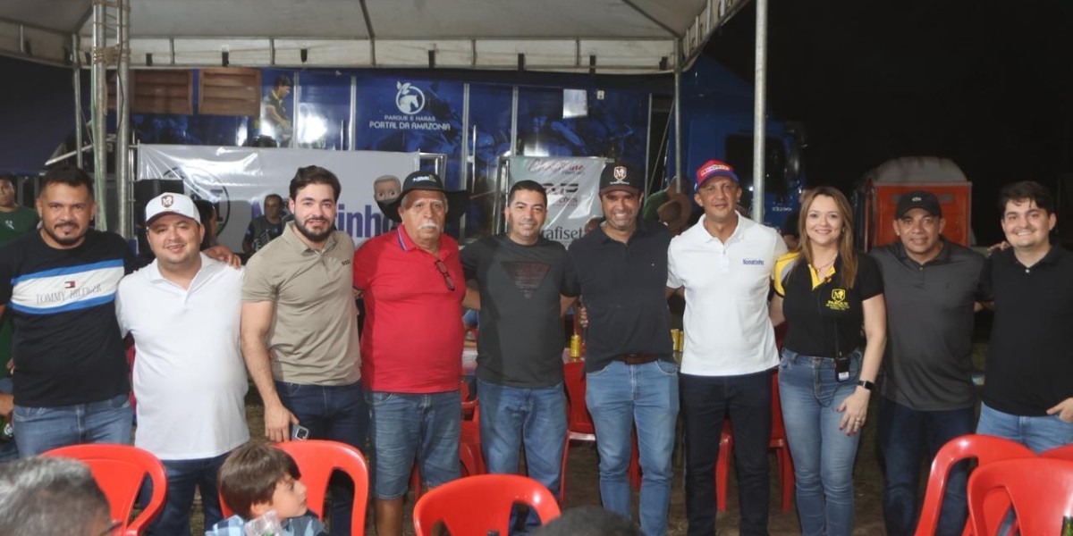 Prefeito Nonatinho prestigia a 2ª Vaquejada do Parque Dr. Mário Carvalho