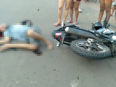 Jovem morre após colidir com caçamba na cidade Caxias