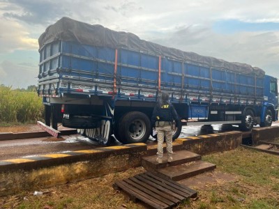 PRF flagra mais de 579 toneladas em excesso de peso em veículos de carga durante operação no Maranhão