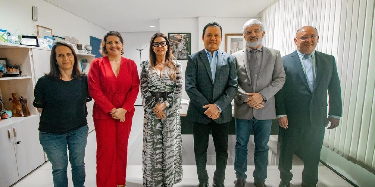 Deputada Abigail e prefeito Rigo Teles visitam UEMA de Barra do Corda e solicitam novos cursos para o município 