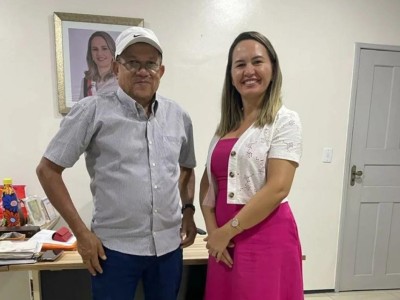 Prefeita Josa Silva recebe em seu gabinete representante da FUNASA